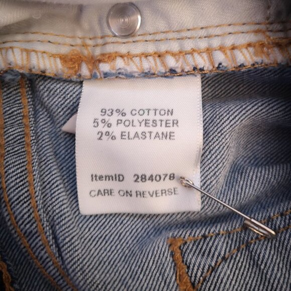 L.L. Bean Classic Fit Ladies Size 14 Tall Medium Wash Blue Jeans - Picture 6 of 15